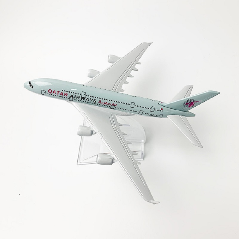 16cm 1/400 Scale Qatar Airways - Model Kit Airplane ulasan dan harga
