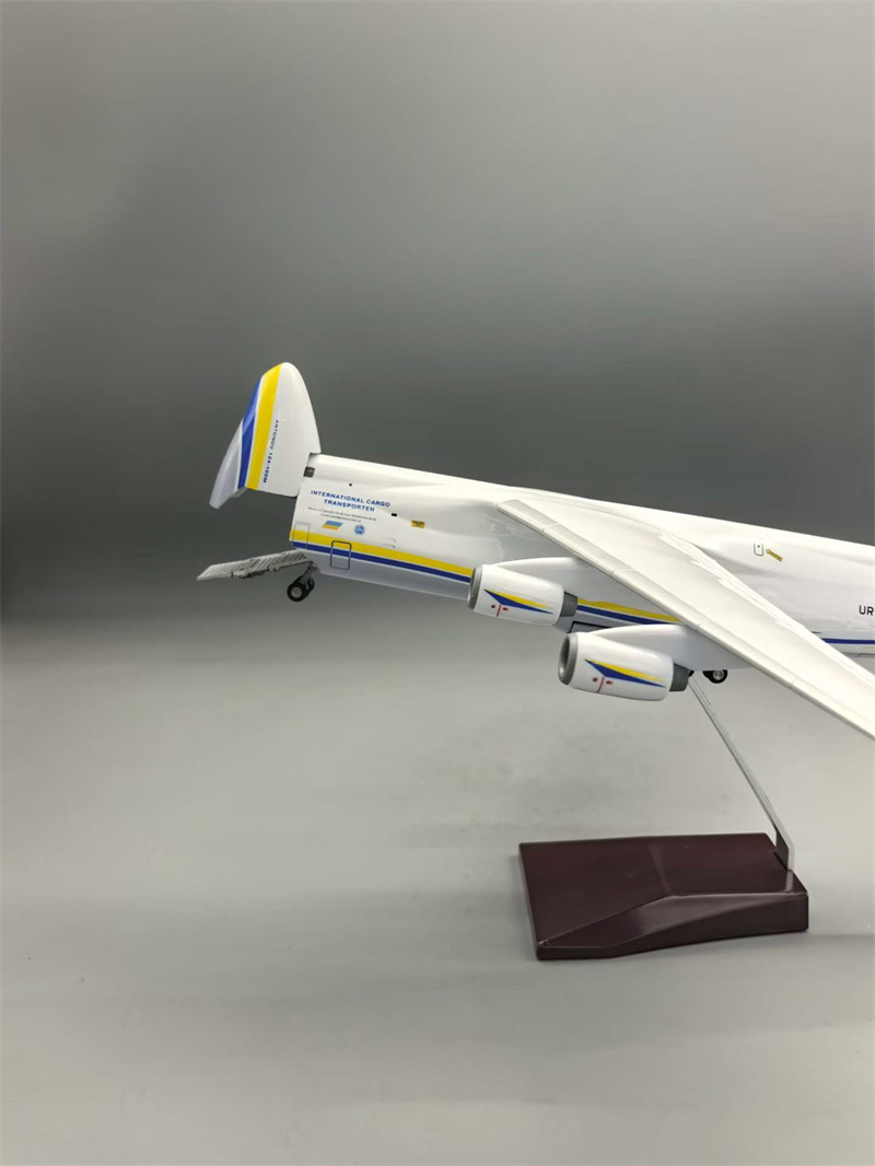 1/165 Ukraine An-124 Transport - Model Kit Ukraine ulasan dan harga