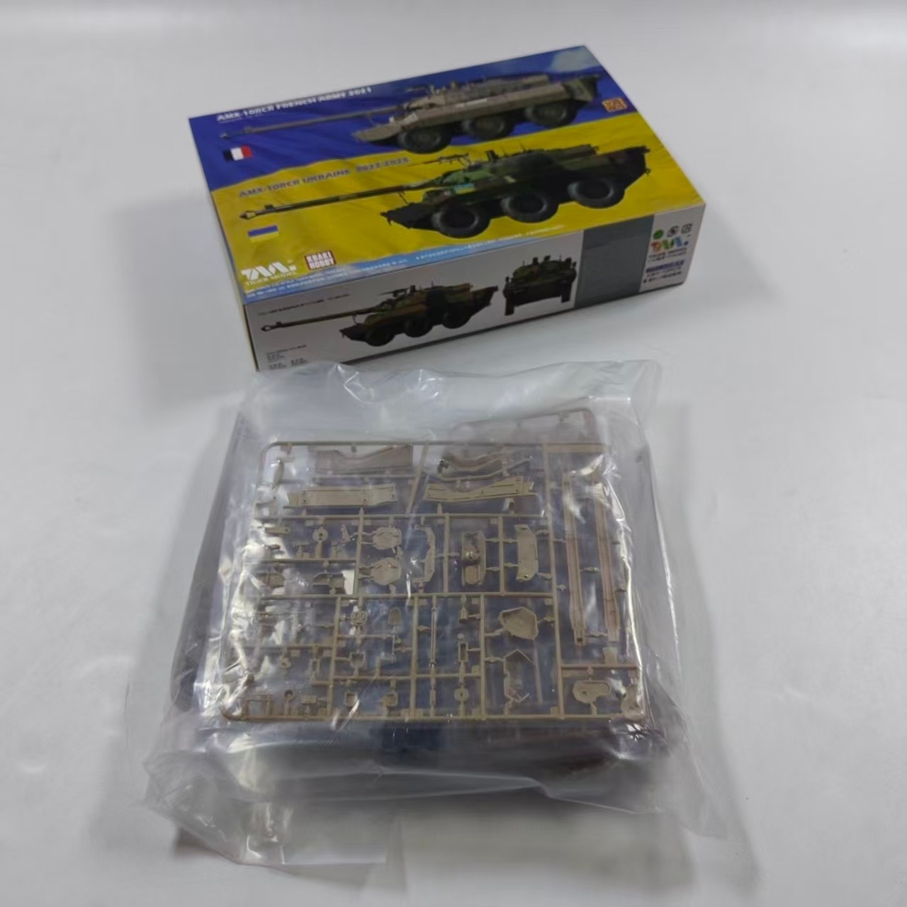 1/35 AMX-10RC French Army 2021 - Model Kit Ukraine ulasan dan harga