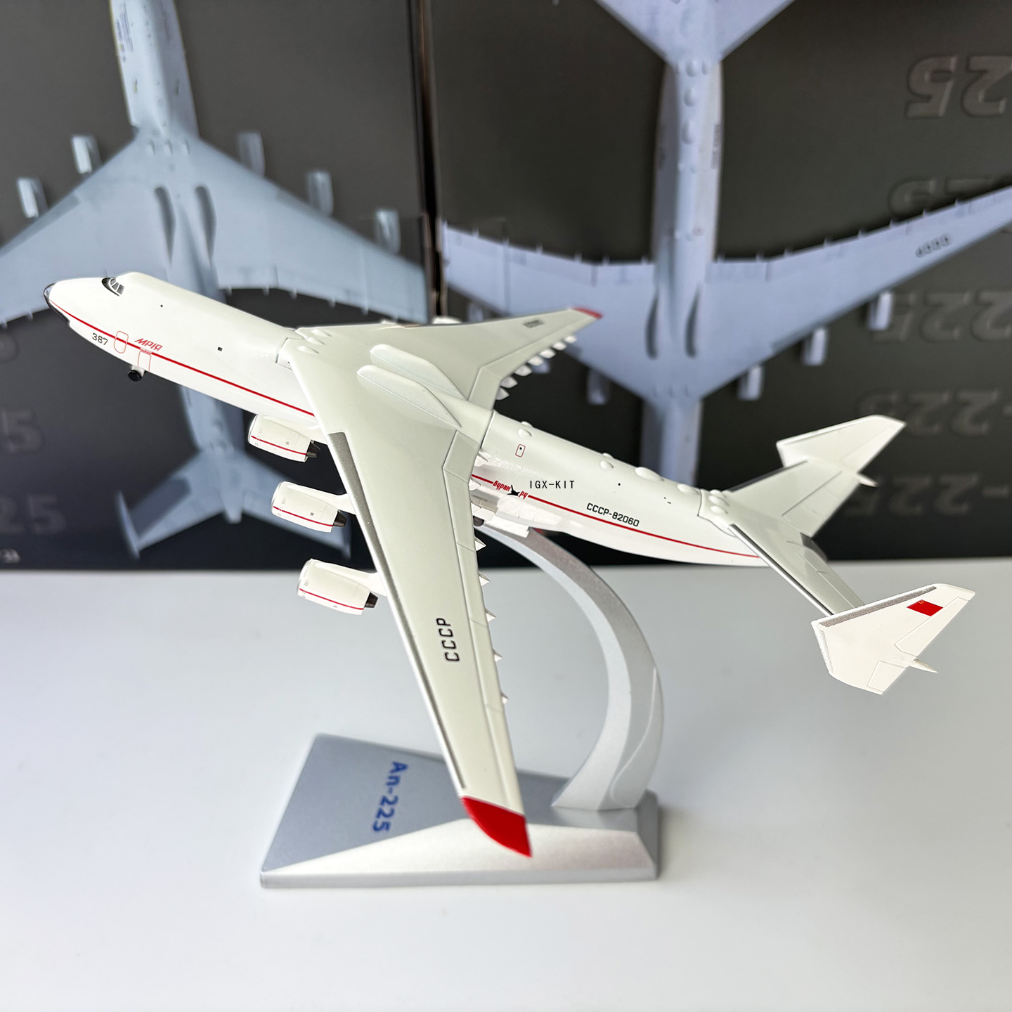 1/400 Scale AN225 Heavy Transp - Model Kit Ukraine ulasan dan harga