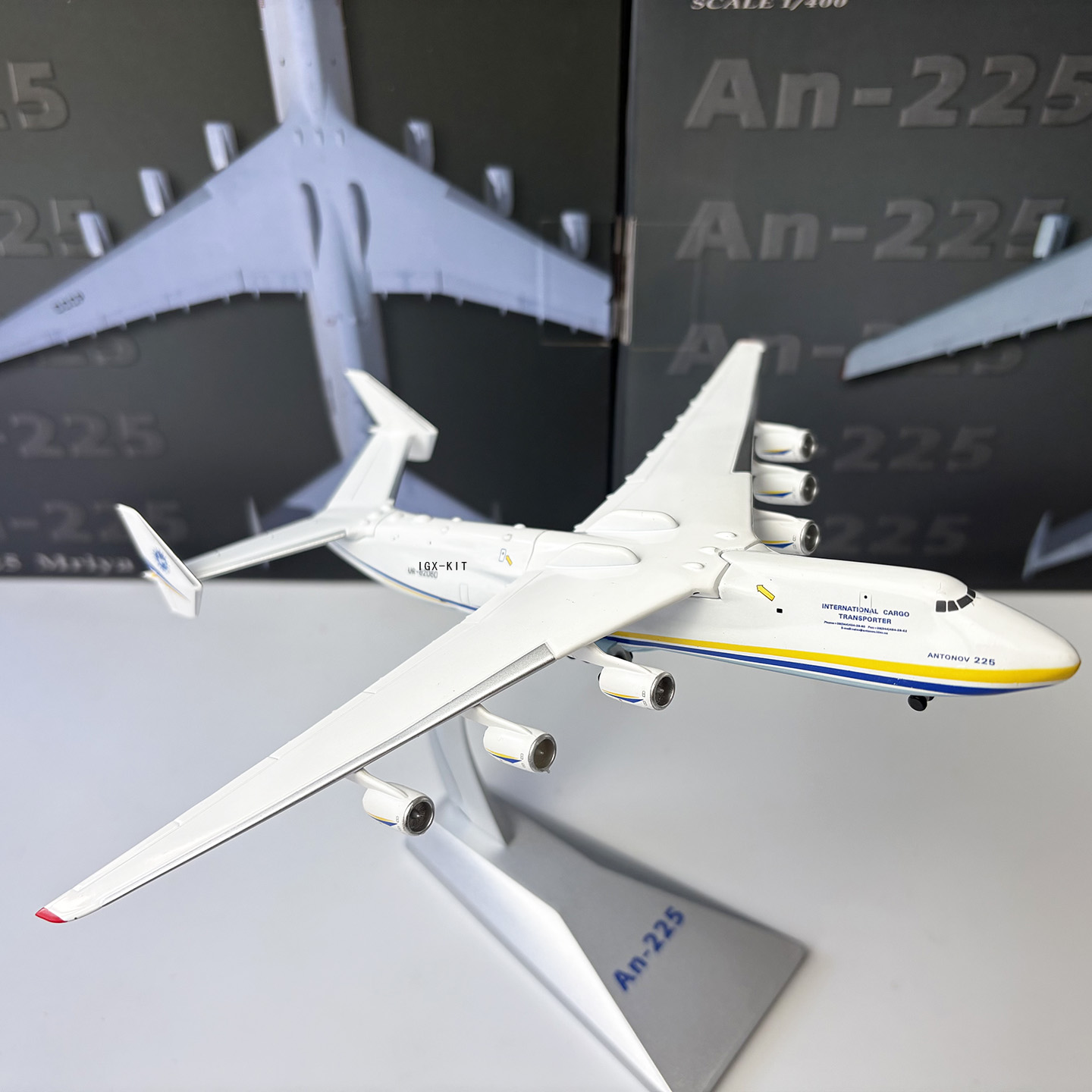 1/400 Scale AN225 Heavy Transp - Model Kit Ukraine ulasan dan harga